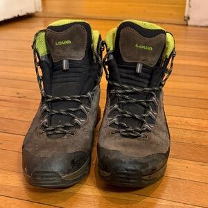 Lowa Explorer GTX Men's Boots - Graywith Green Accents